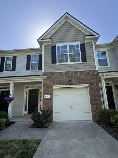 Manor Row, Pleasant View, TN 37146