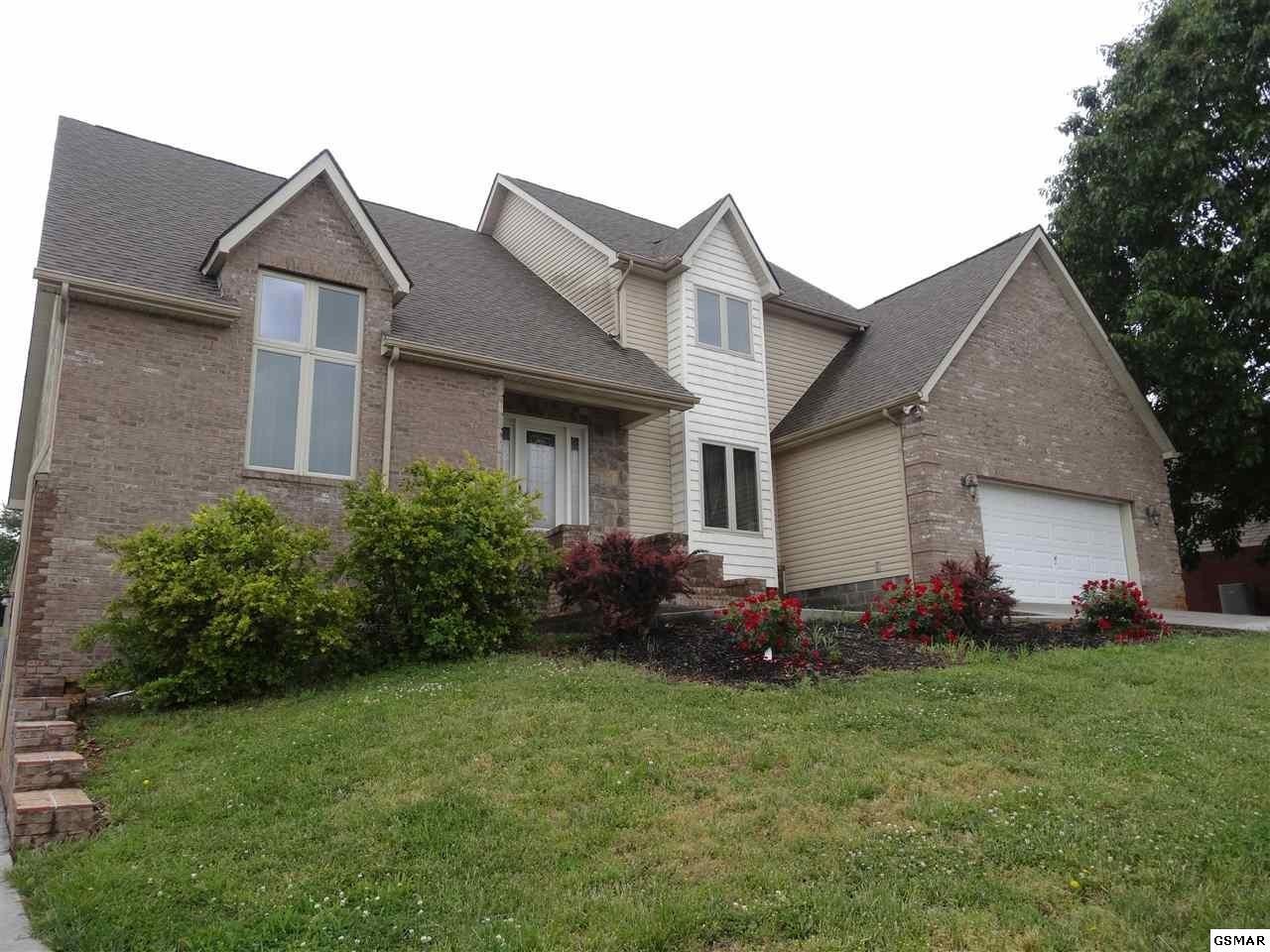 Sullivan Pt, Dandridge, TN 37725