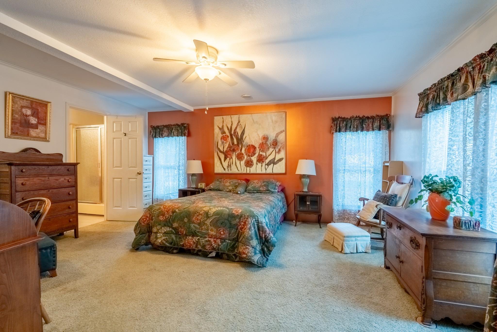 Rugby Rd, Crossville, TN 38558