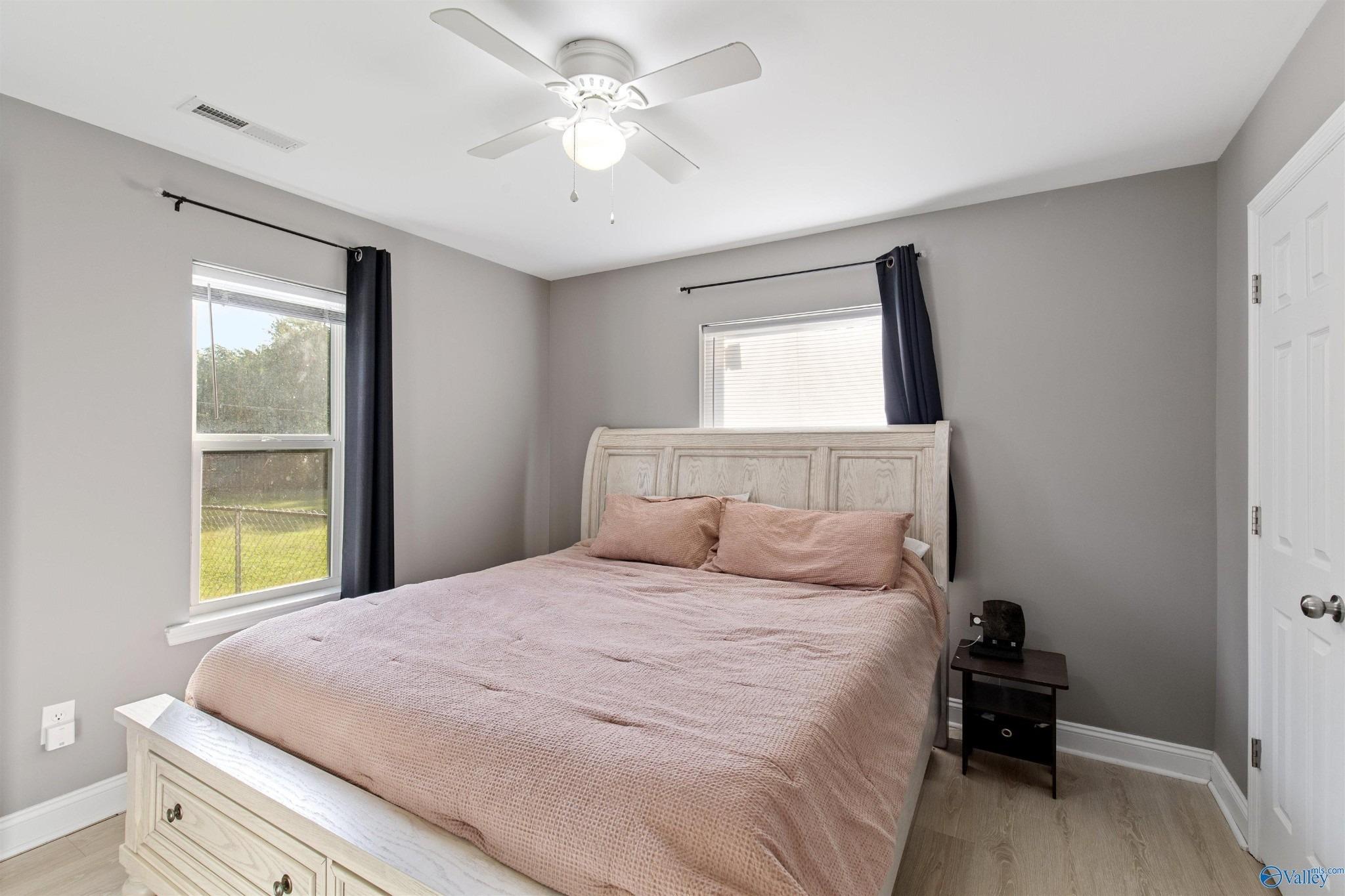 Pine St, Athens, AL 35611
