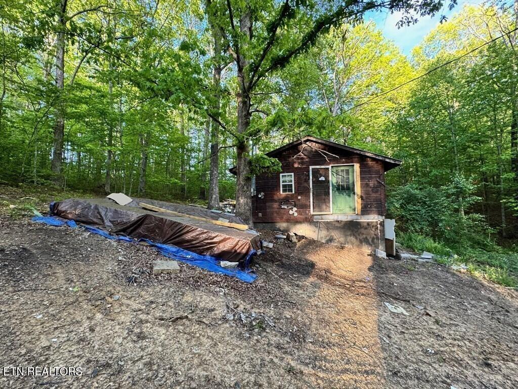 Sleepy Hollow Rd, Jamestown, TN 38556