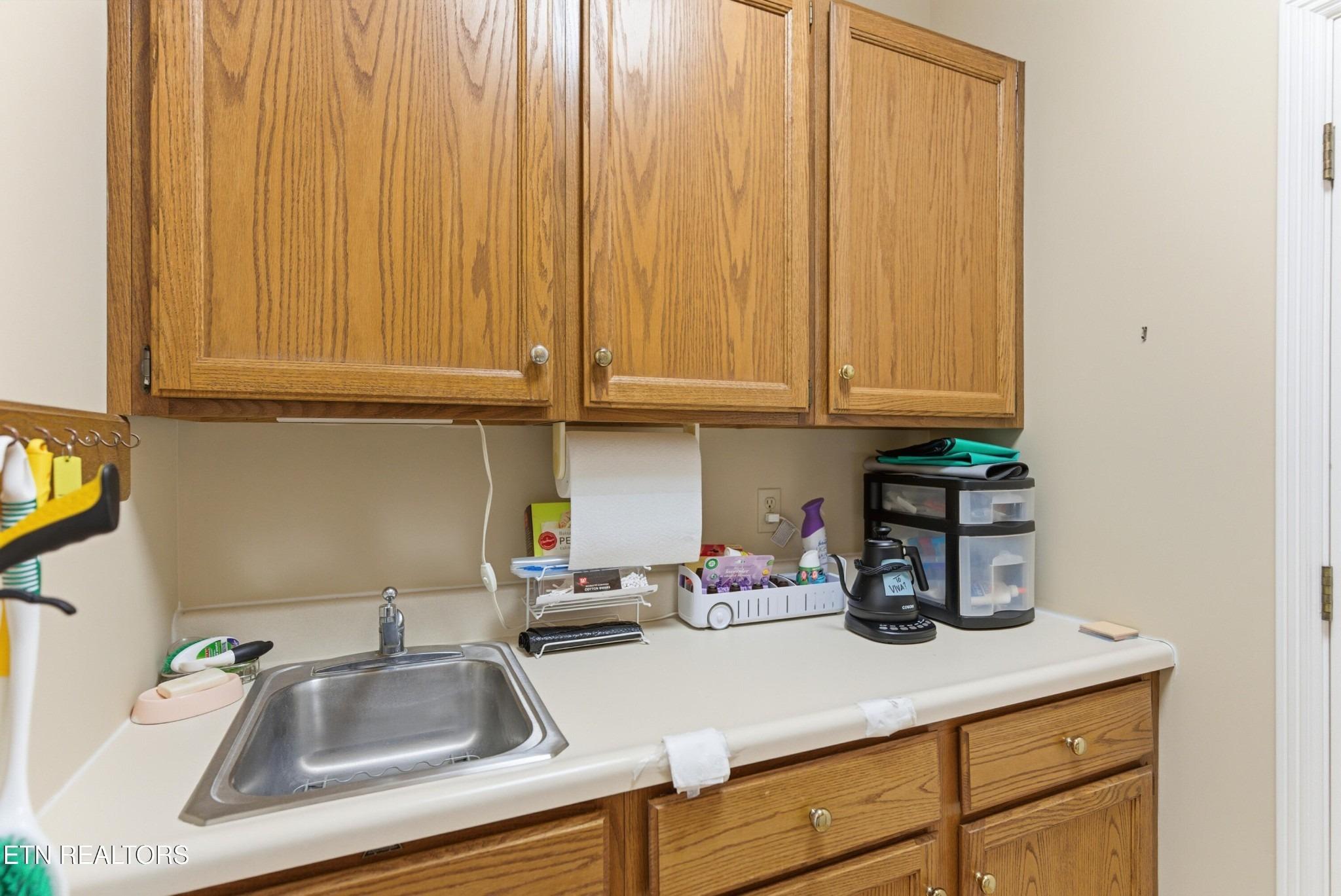 N Claymore Ln, Oak Ridge, TN 37830