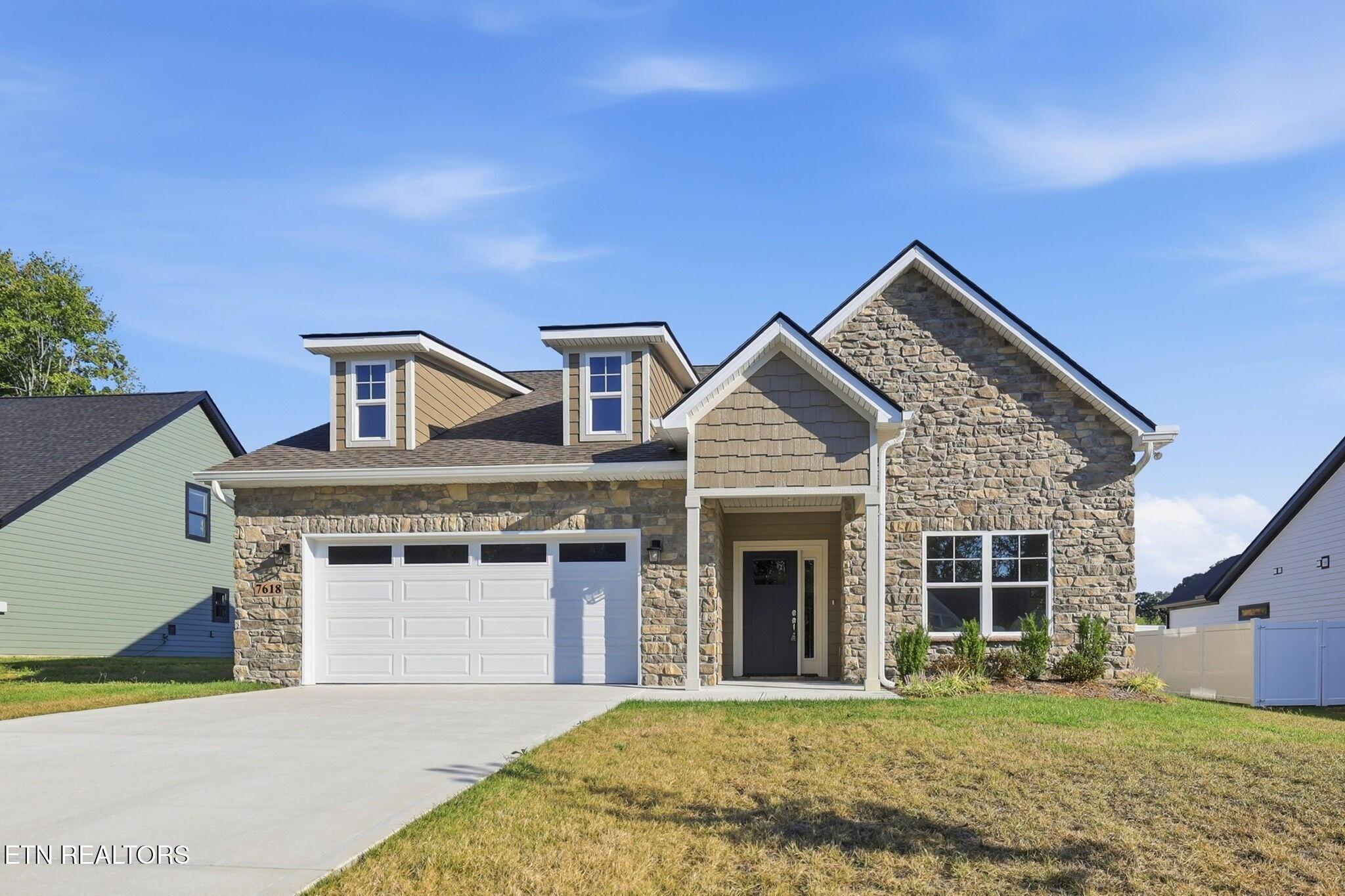 Drake Ln, Knoxville, TN 37924