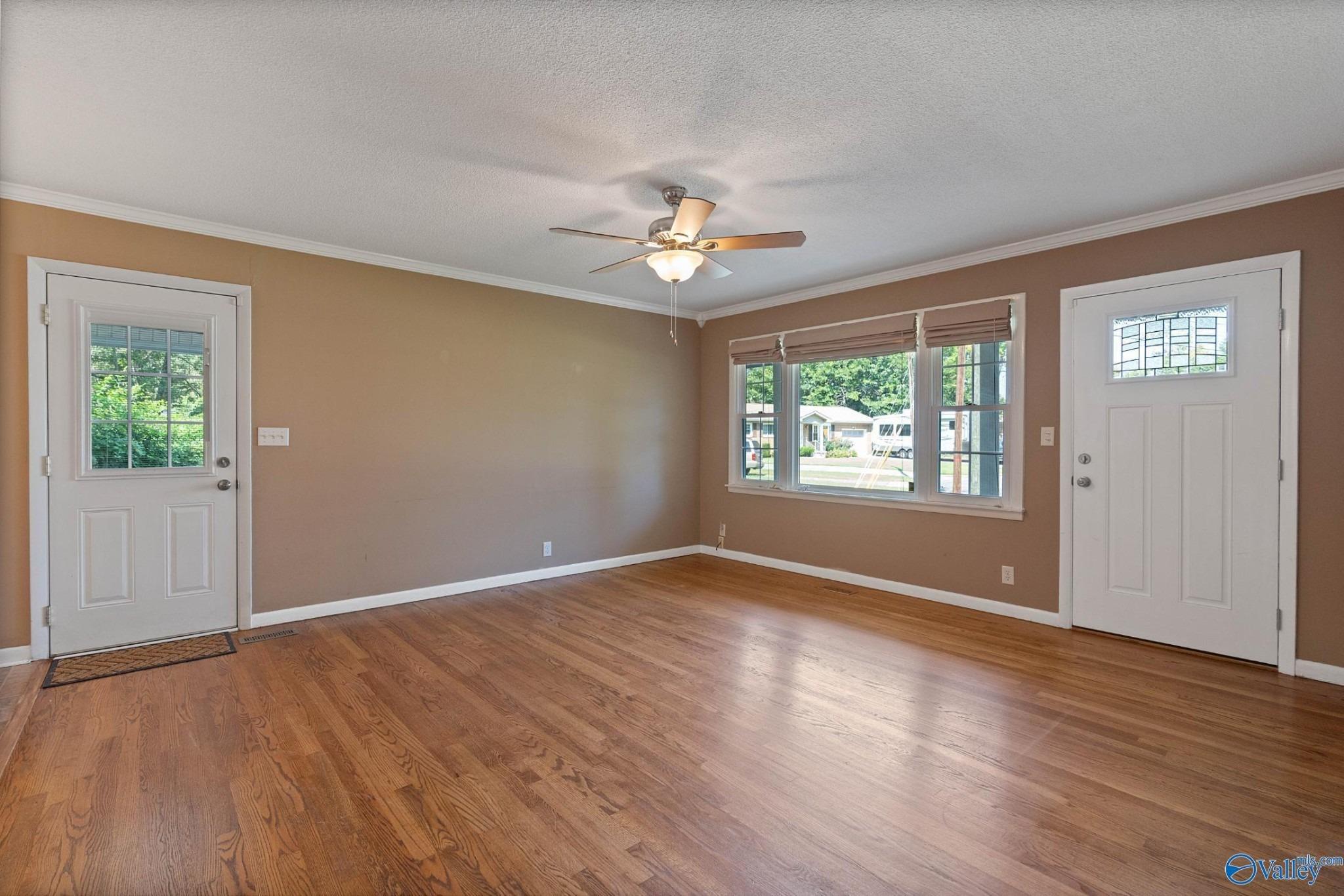 Mountain Gap Ct Se, Huntsville, AL 35803