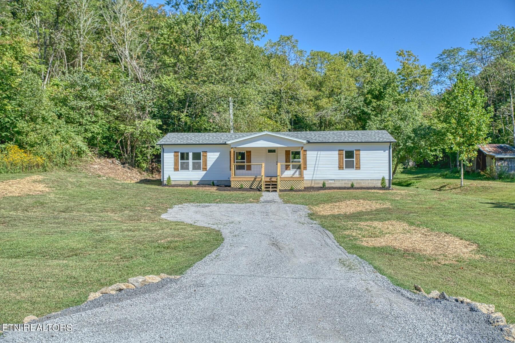 Wartrace Hwy, Whitleyville, TN 38588