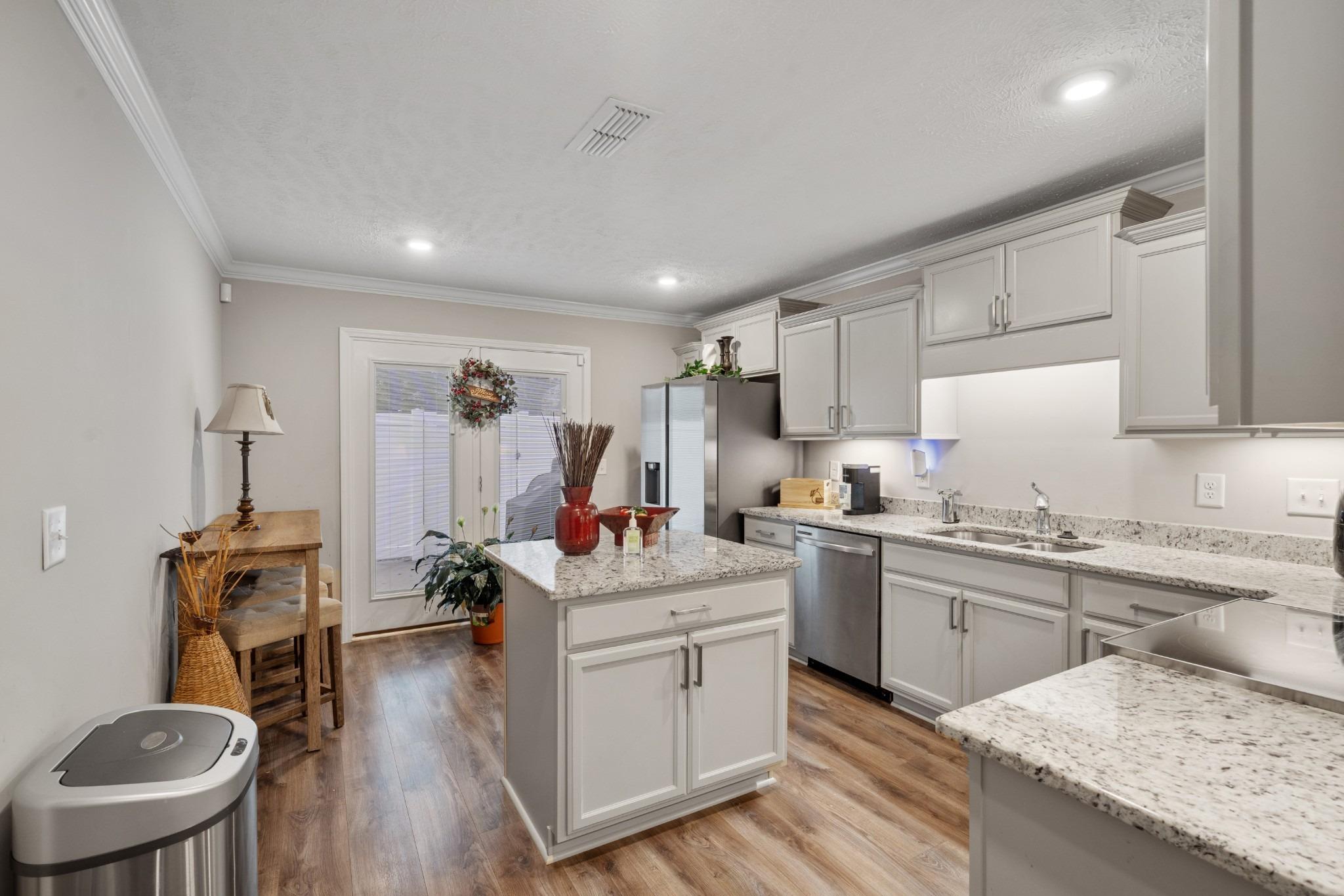 Appaloosa Ct, Murfreesboro, TN 37129