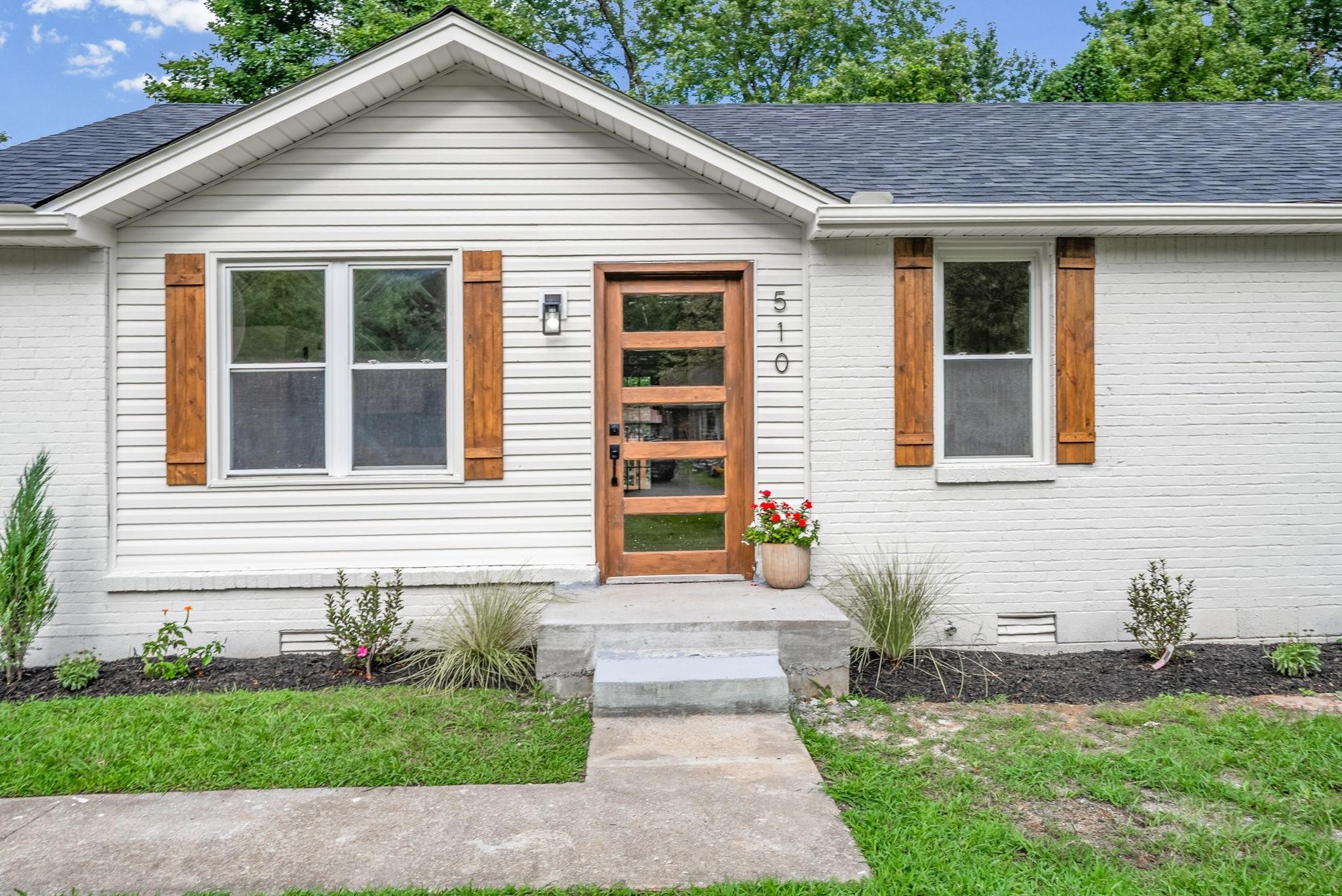 Ginkgo Dr, Clarksville, TN 37042