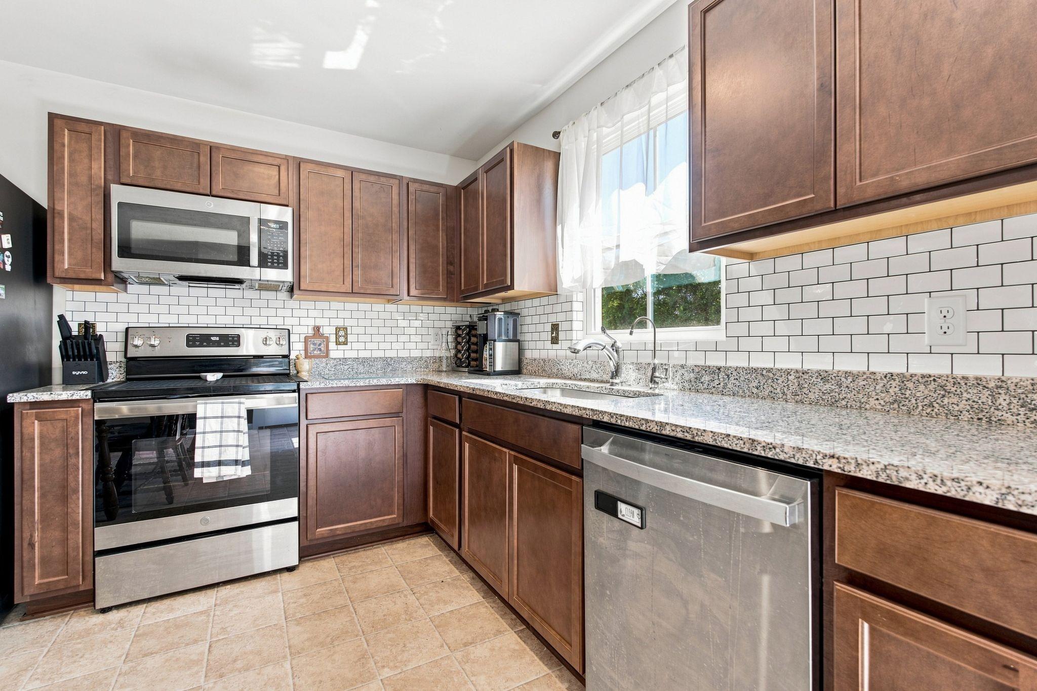 Walnut Chase Dr, Christiana, TN 37037