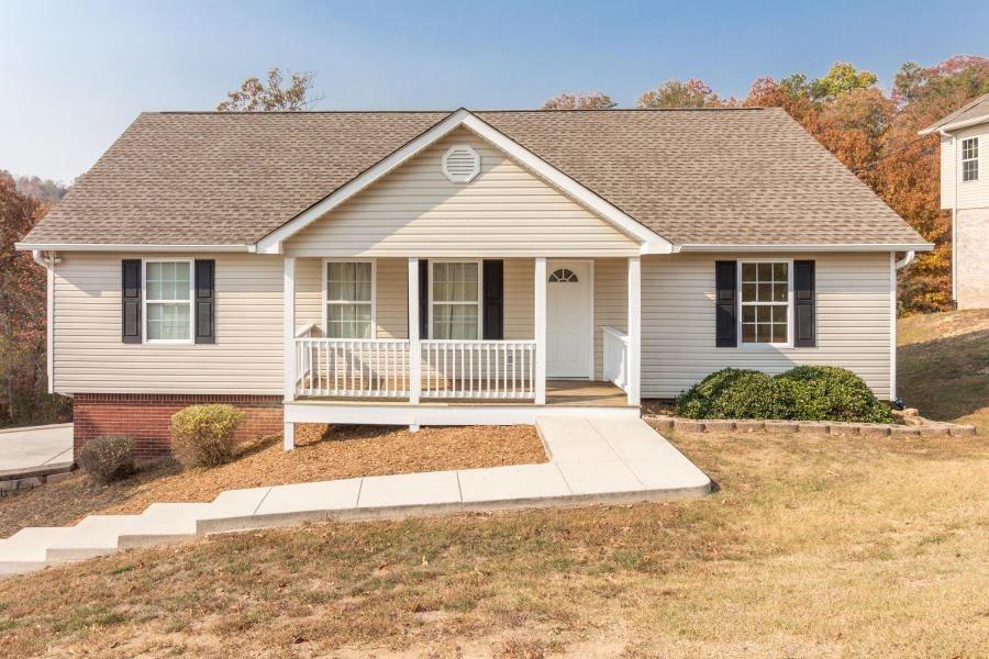 Cleo Cir, Ringgold, GA 30736