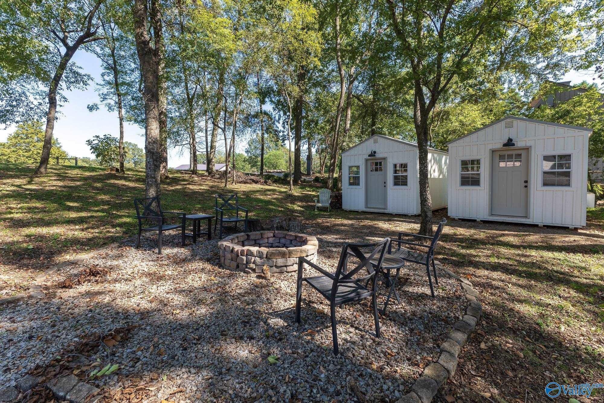 Davis Rd, Athens, AL 35611