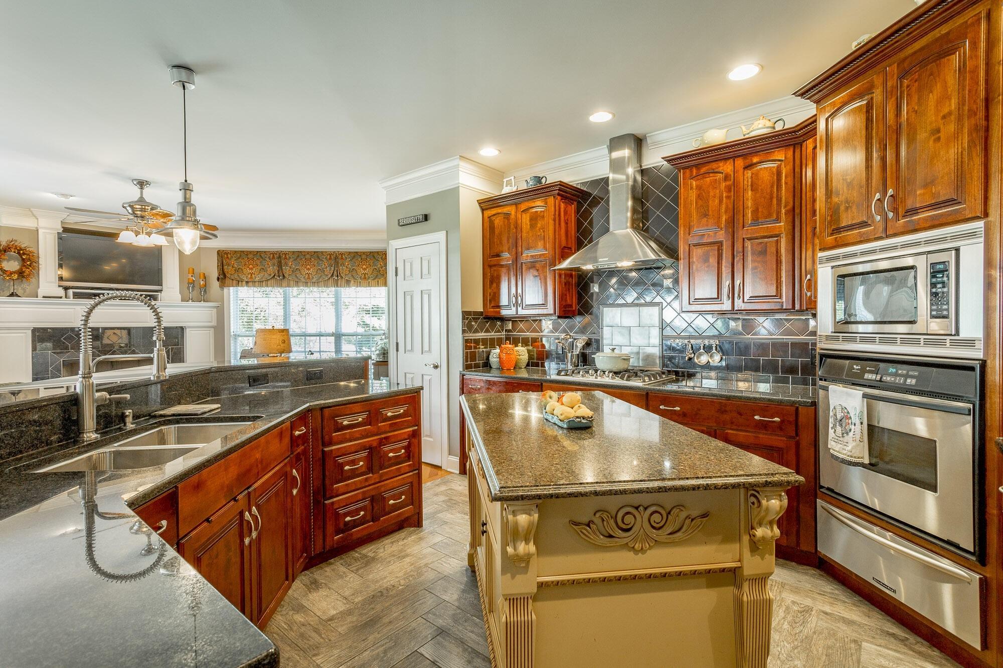 Rambling Rose Dr, Ooltewah, TN 37363