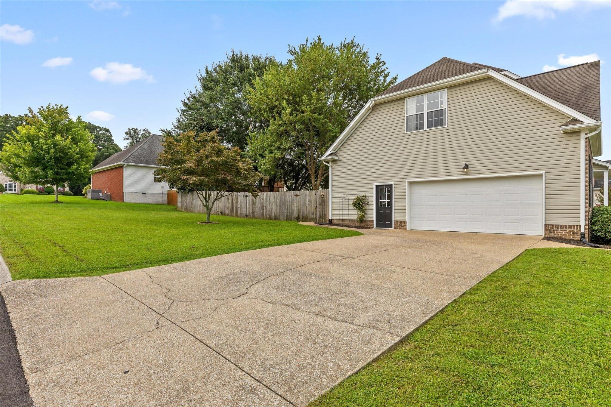 Meredith Ct, Ooltewah, TN 37363