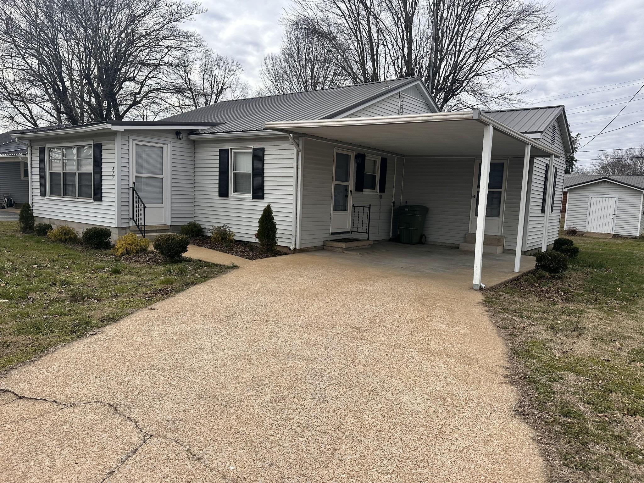 N Military Ave, Lawrenceburg, TN 38464