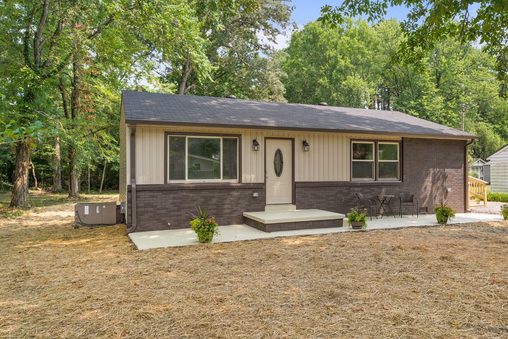 Tulsa Ave, Tullahoma, TN 37388