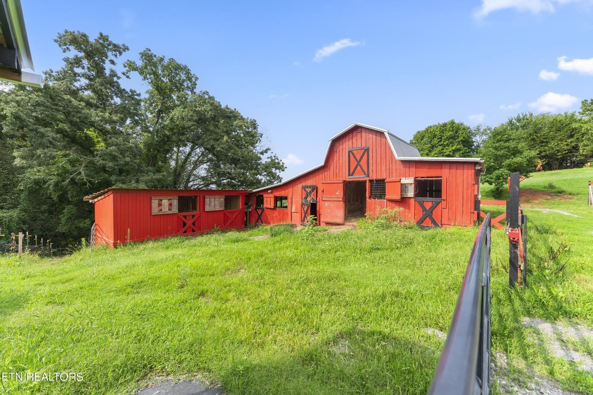 Dogwood Rd, Knoxville, TN 37931