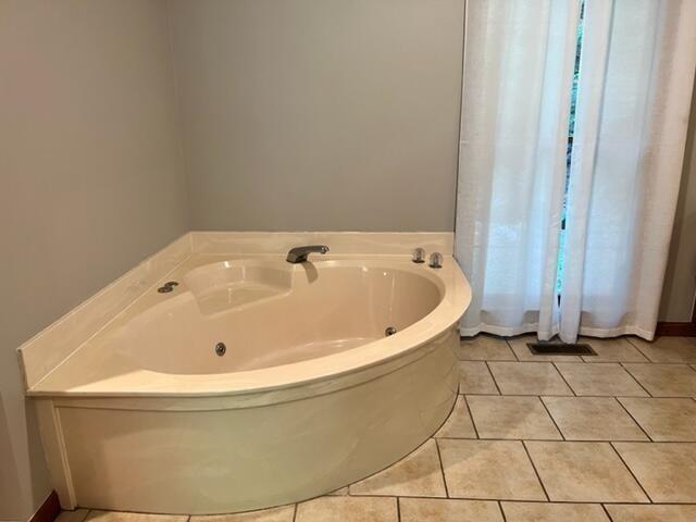 Contour Ave, South Pittsburg, TN 37380