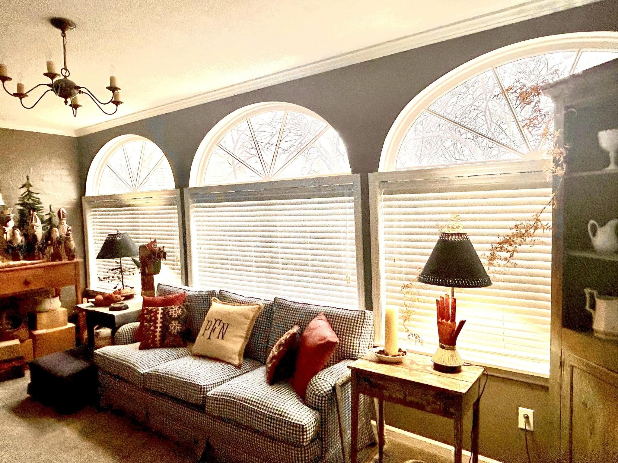 E Madison Ave, Athens, TN 37303
