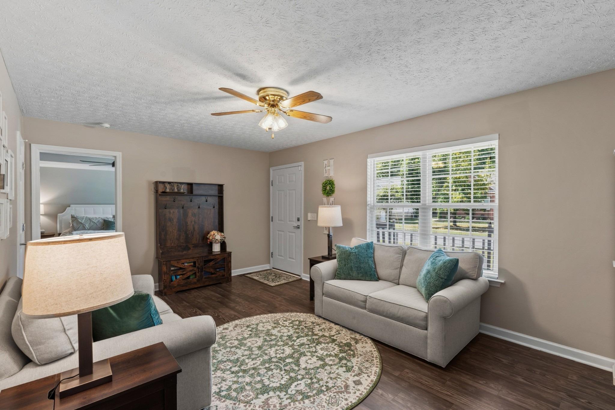 Brookview Cir, Goodlettsville, TN 37072