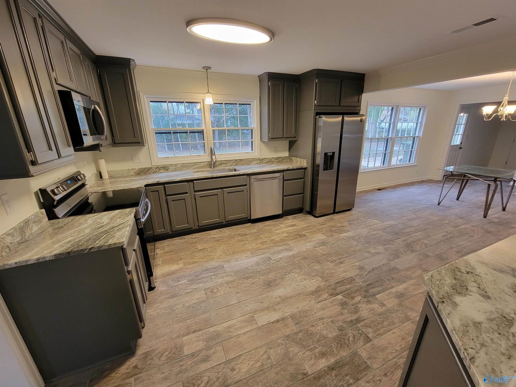 Riviera Ave Se, Huntsville, AL 35802
