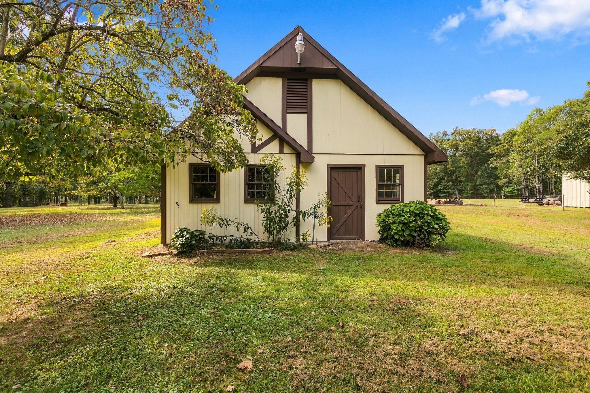 Westside Dr, Tullahoma, TN 37388