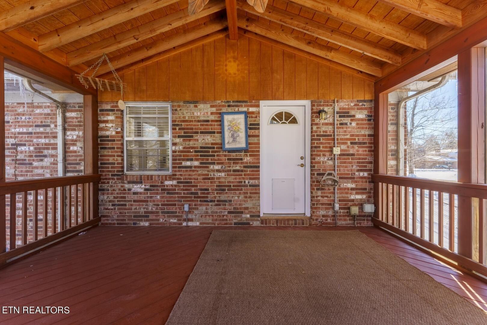 W Cunningham St, Alcoa, TN 37701
