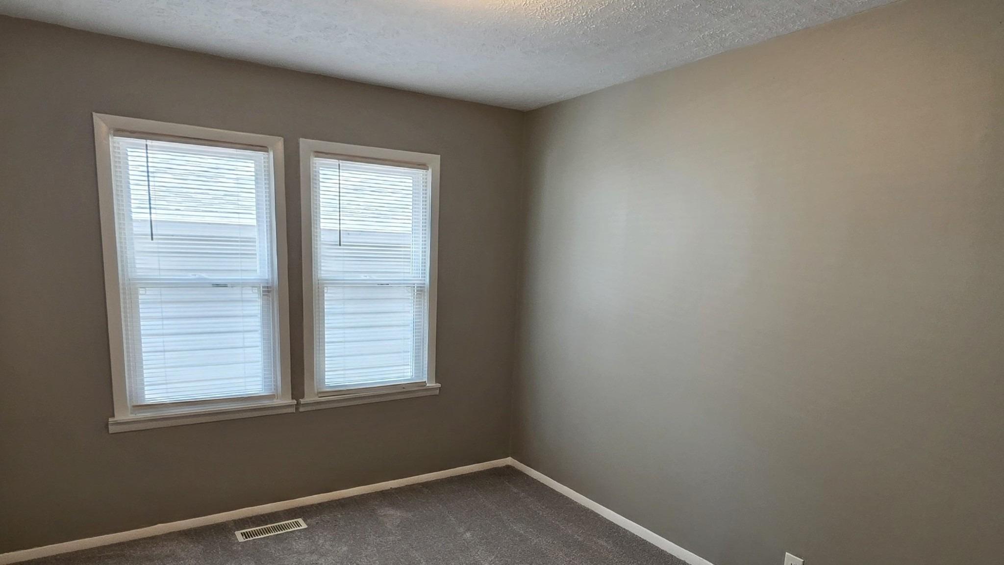Polk St, Manchester, TN 37355