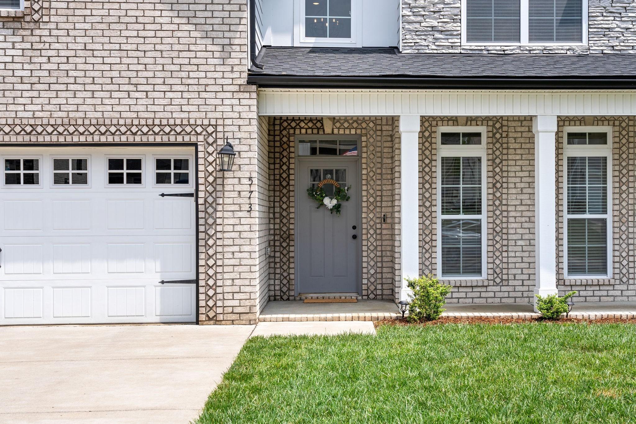 Dexter Dr, Clarksville, TN 37043
