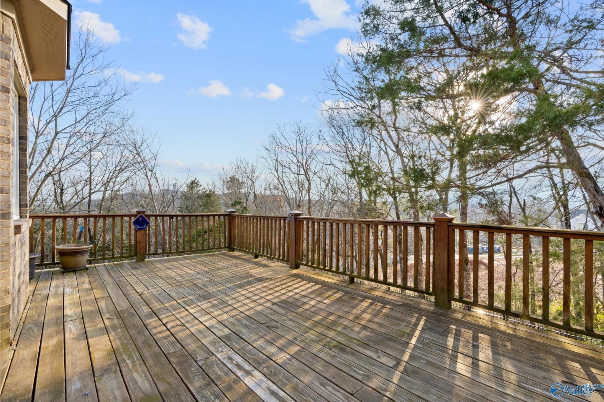 Honey Locust Ln Se, Huntsville, AL 35803