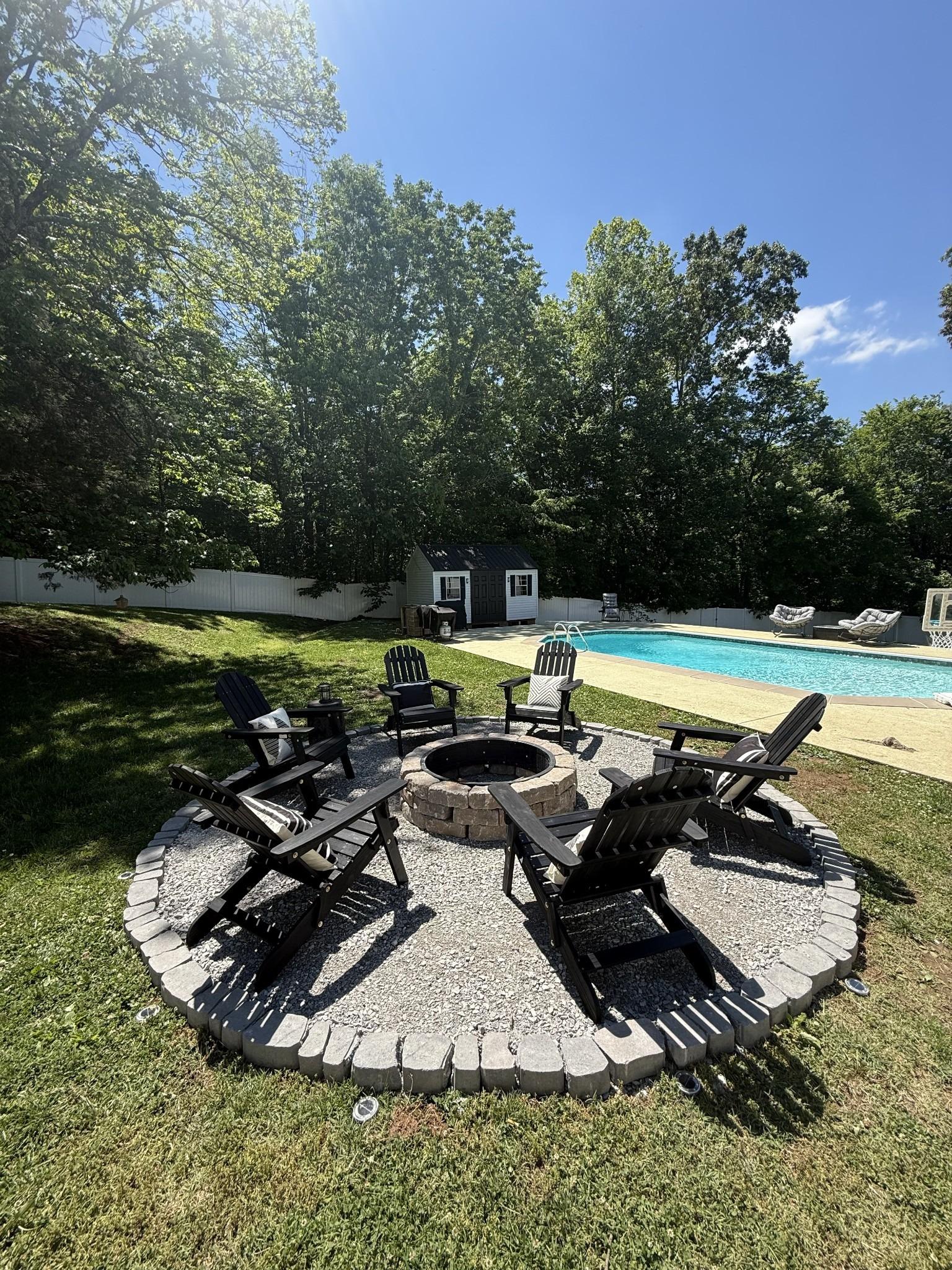 Wakefield Dr, Clarksville, TN 37043