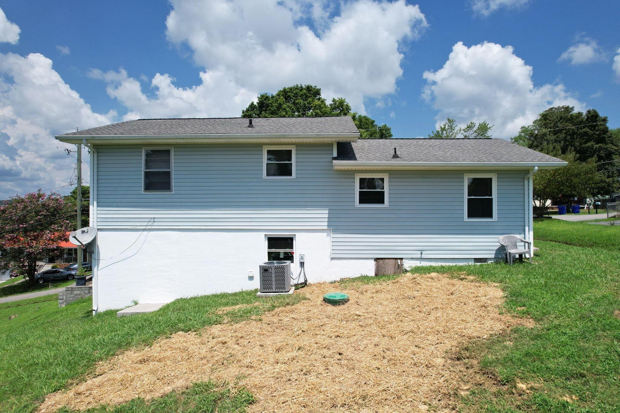 Rolling Brook Dr Ne, Cleveland, TN 37323