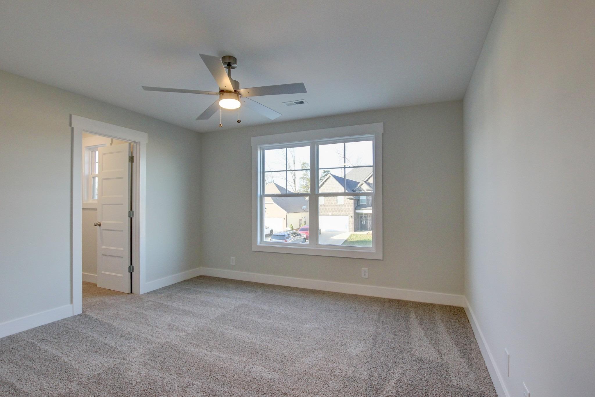 Kildeer Dr, Clarksville, TN 37040