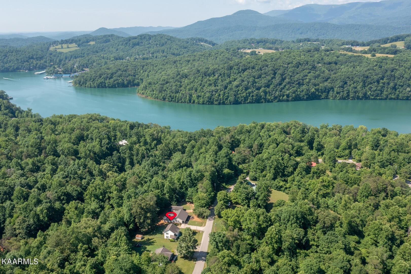 Pine Hollow Rd, Jacksboro, TN 37757