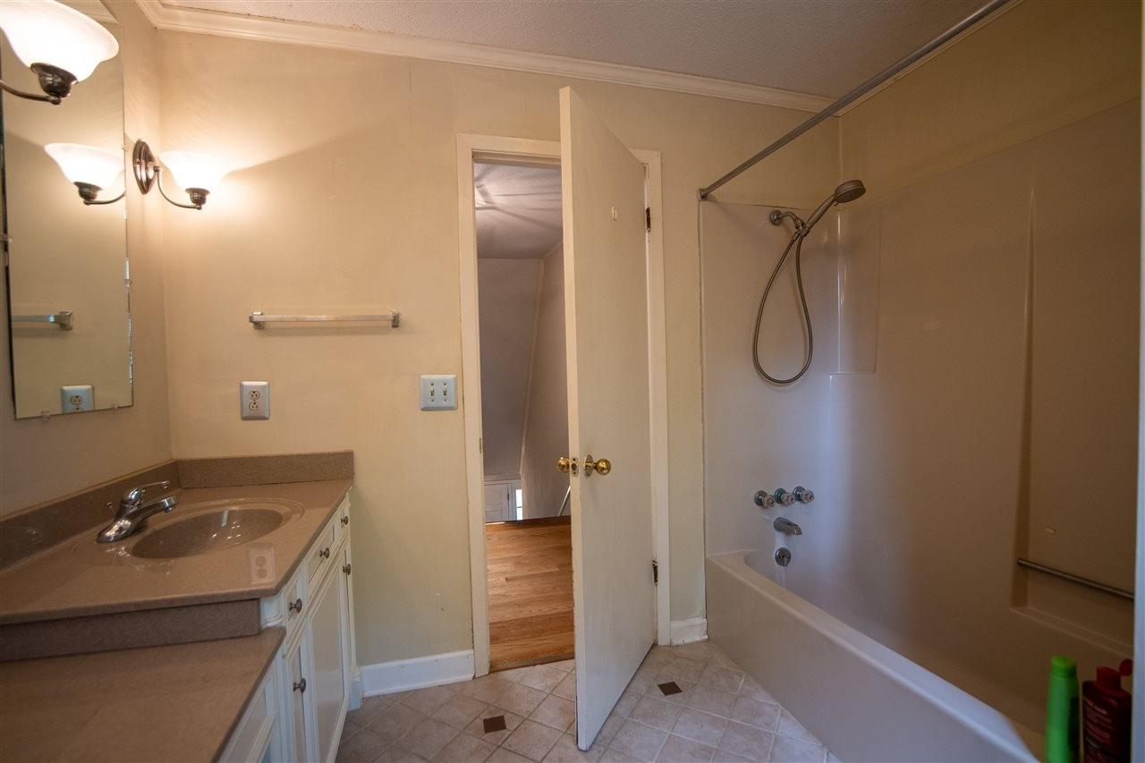 Poplar St, Savannah, TN 38372