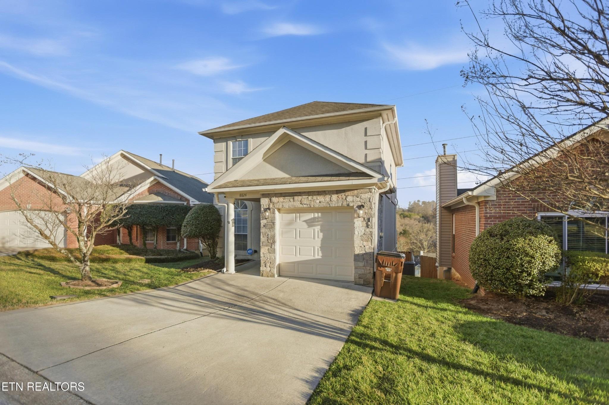 Lennox View Way, Knoxville, TN 37923