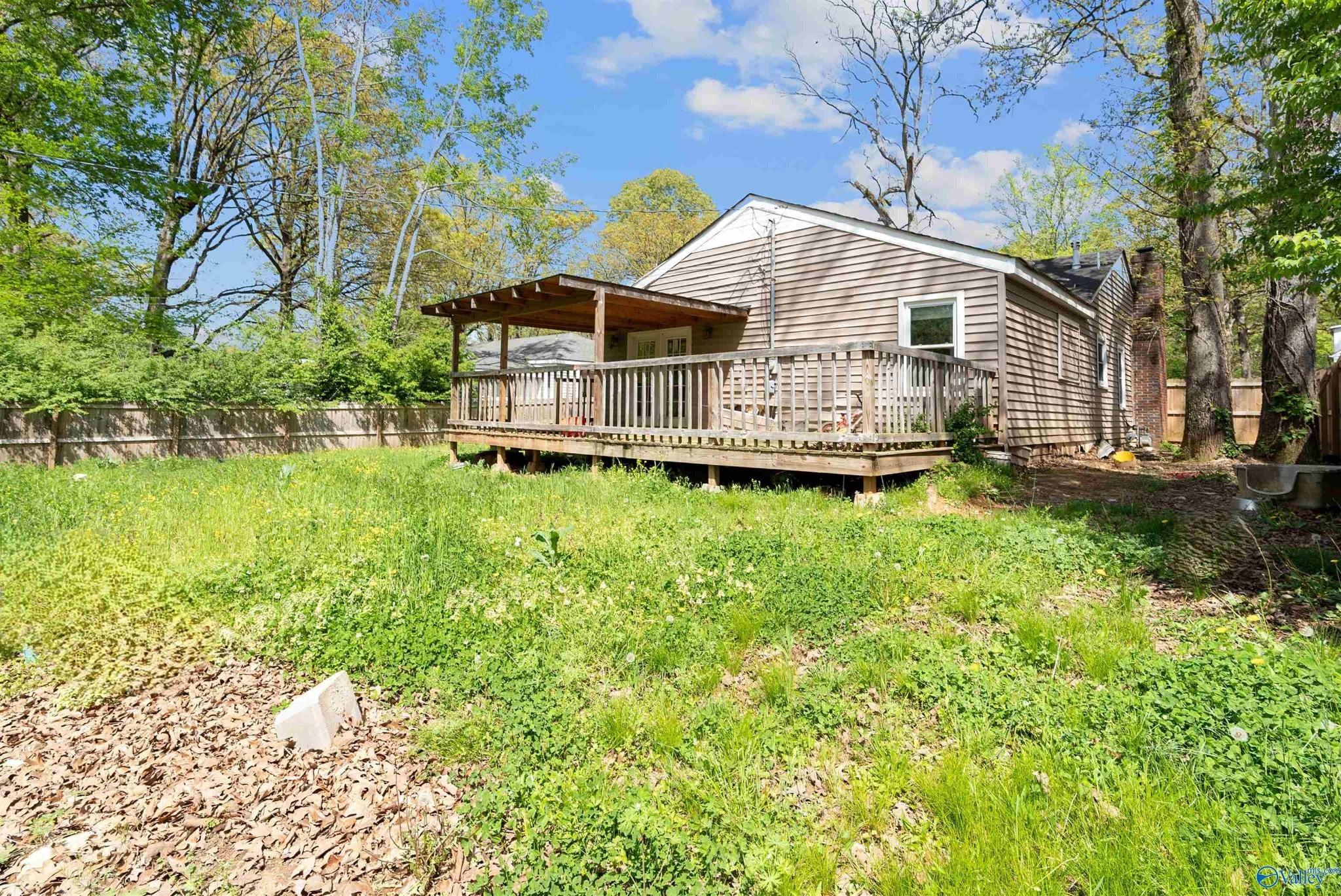 Maple Ave, Florence, AL 35630