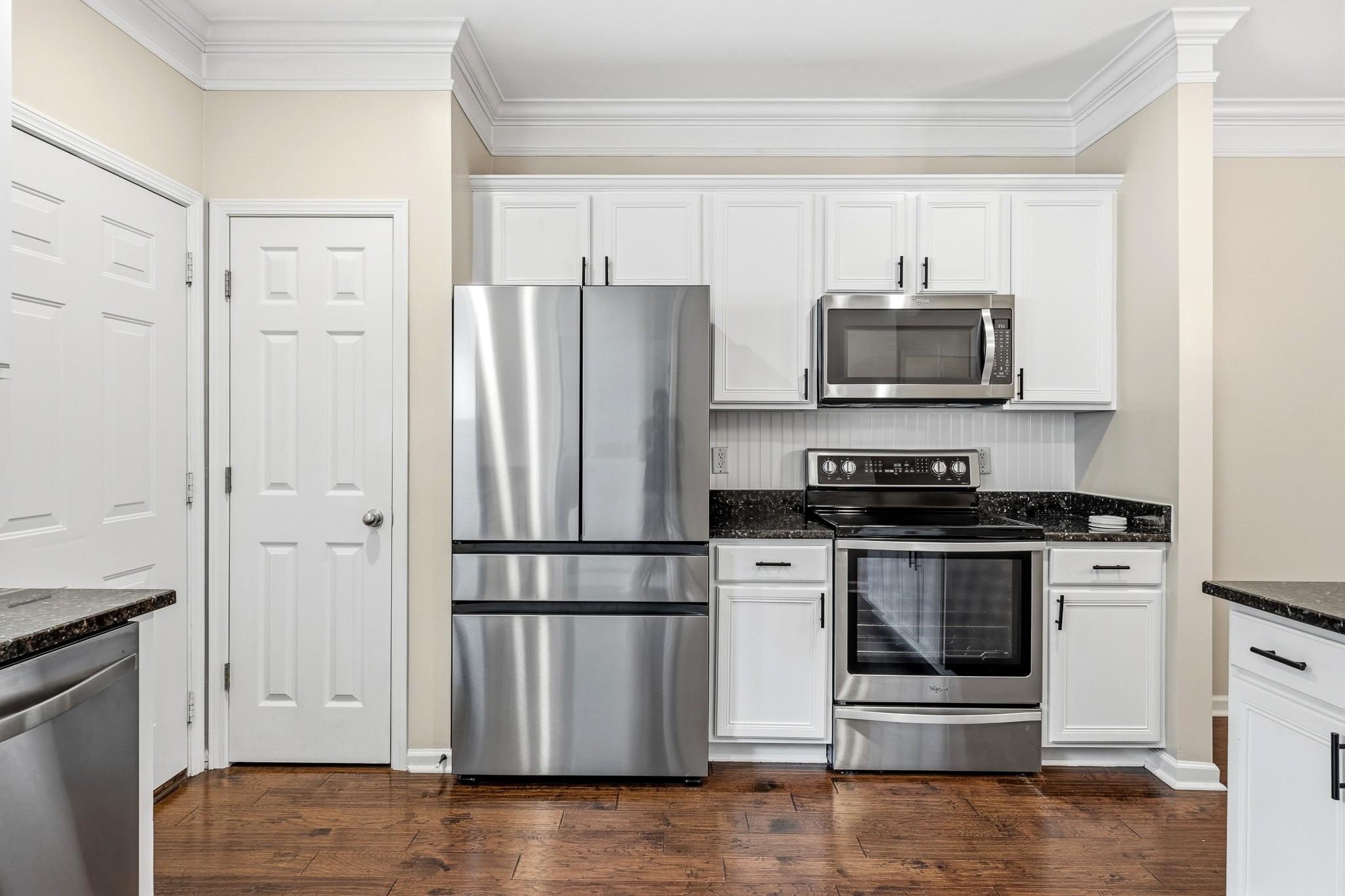 Hobbit Ln, Nashville, TN 37211