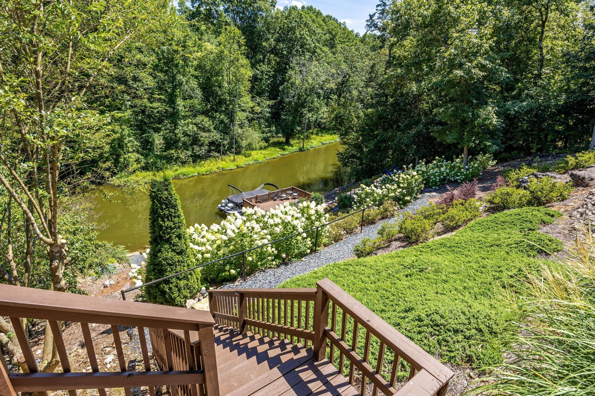 Giorgio Cir, Ooltewah, TN 37363