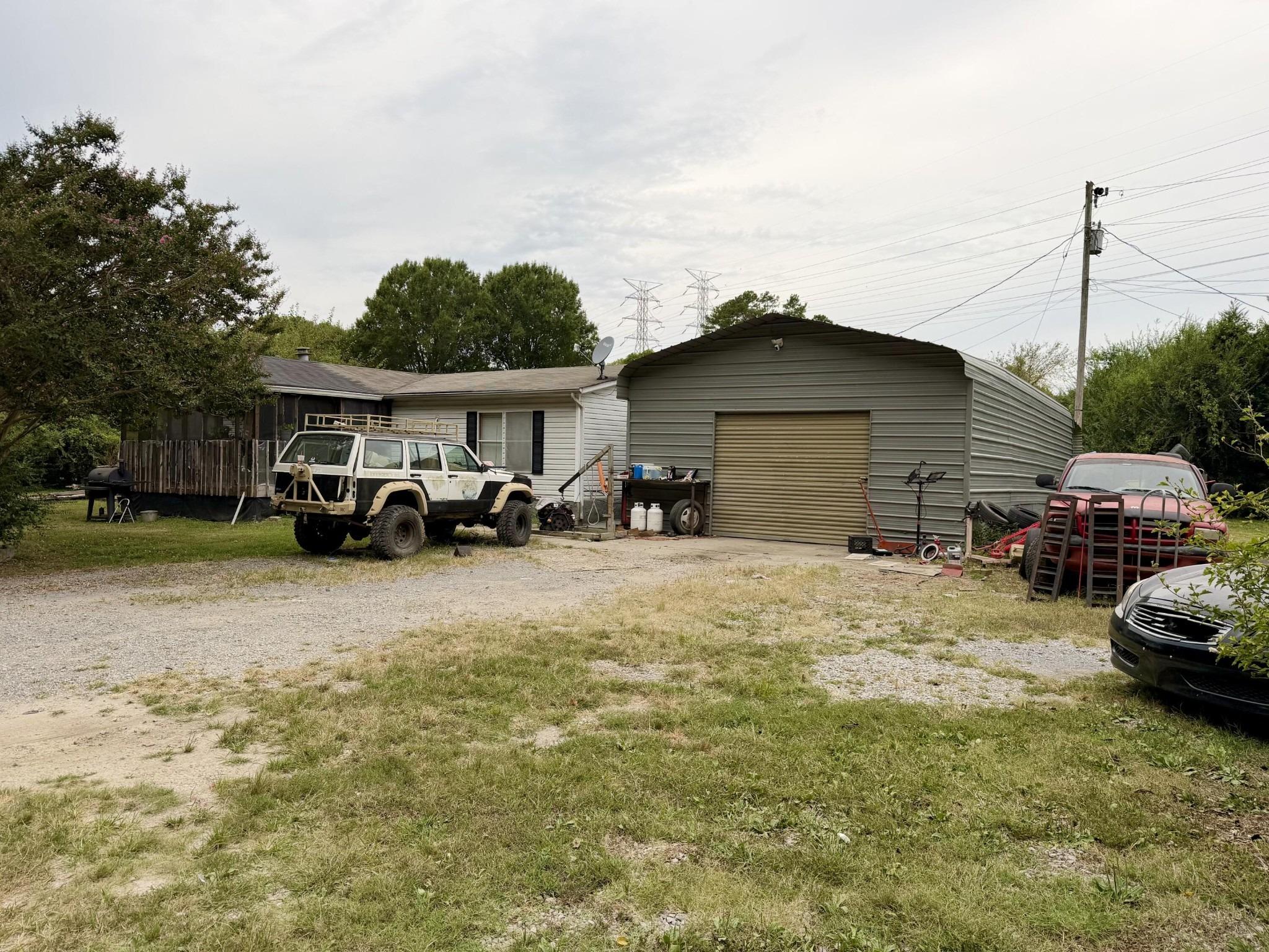 Schmitt Rd, Rossville, GA 30741