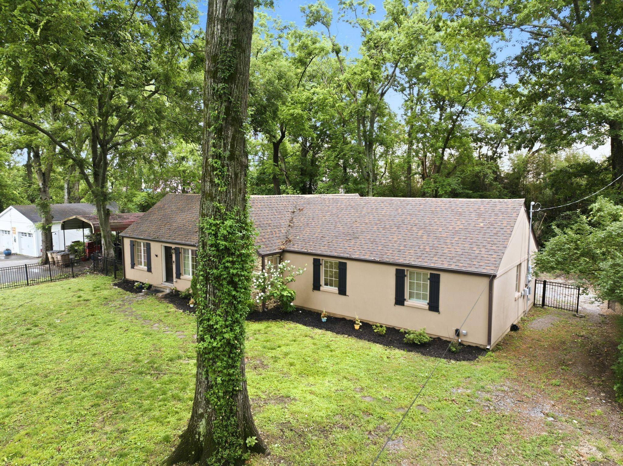 Old Harding Pike, Nashville, TN 37205