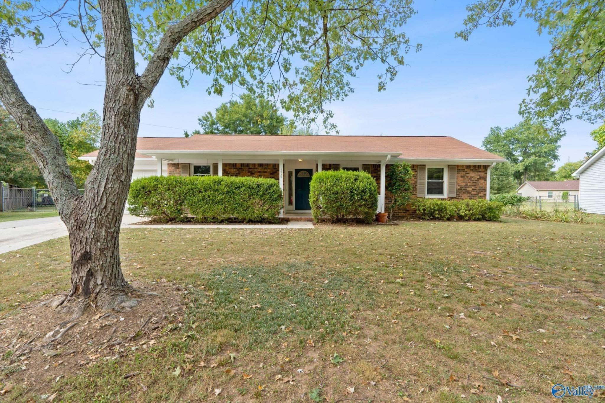 Old Albany Cir Se, Huntsville, AL 35803