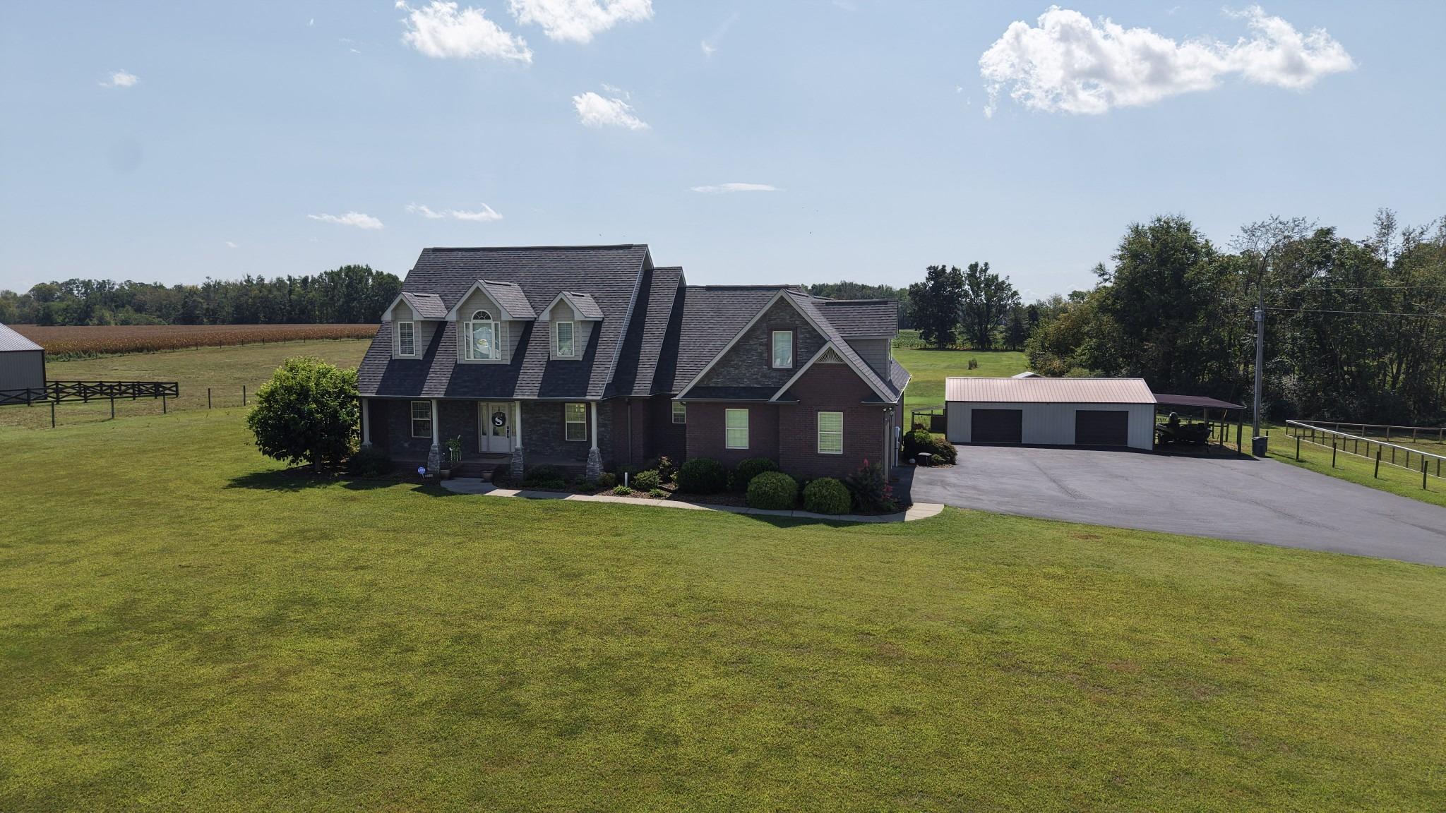 Highway 52 E, Lafayette, TN 37083