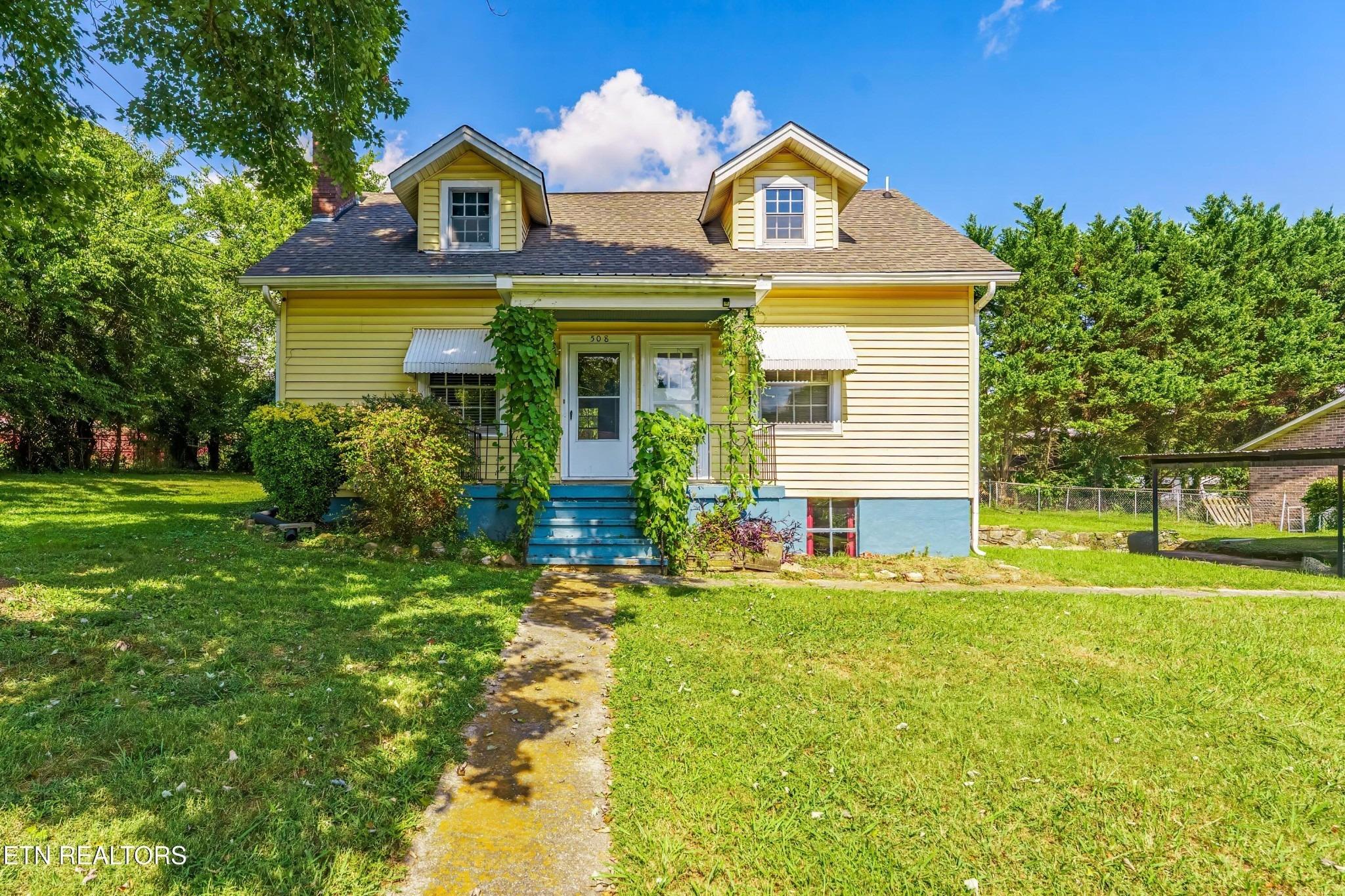 S Ruth St, Maryville, TN 37803