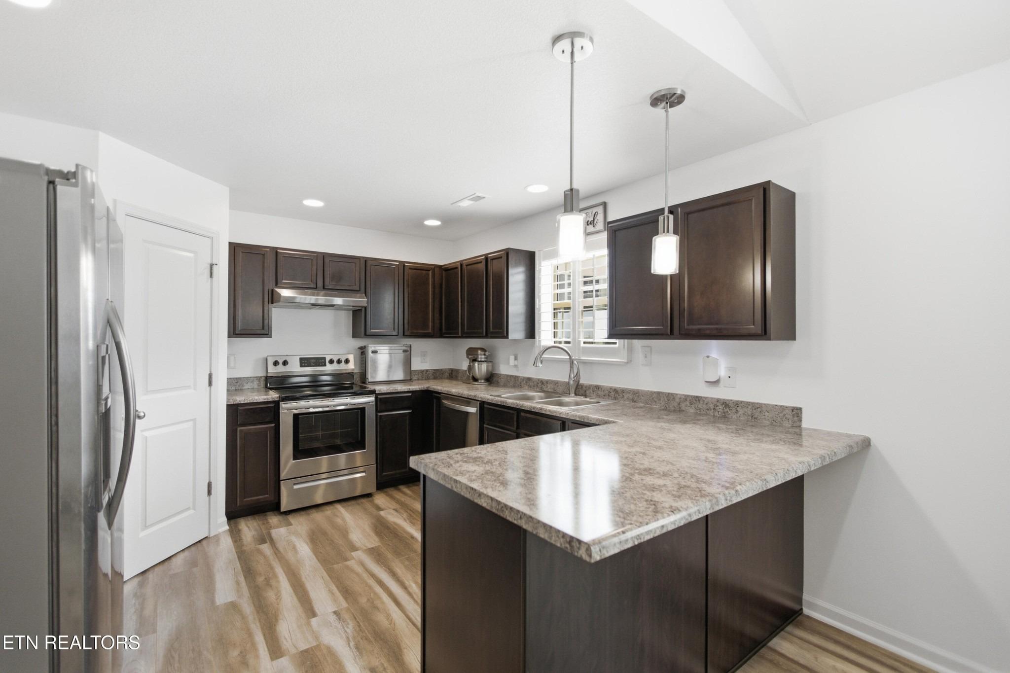 Altacrest Ln, Knoxville, TN 37931