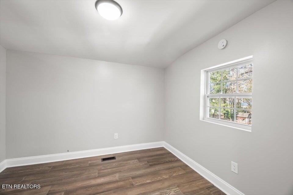 Kilgore St, Athens, TN 37303
