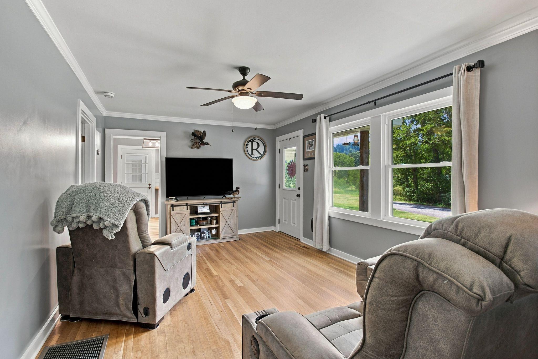 Dry Fork Rd, Hampshire, TN 38461