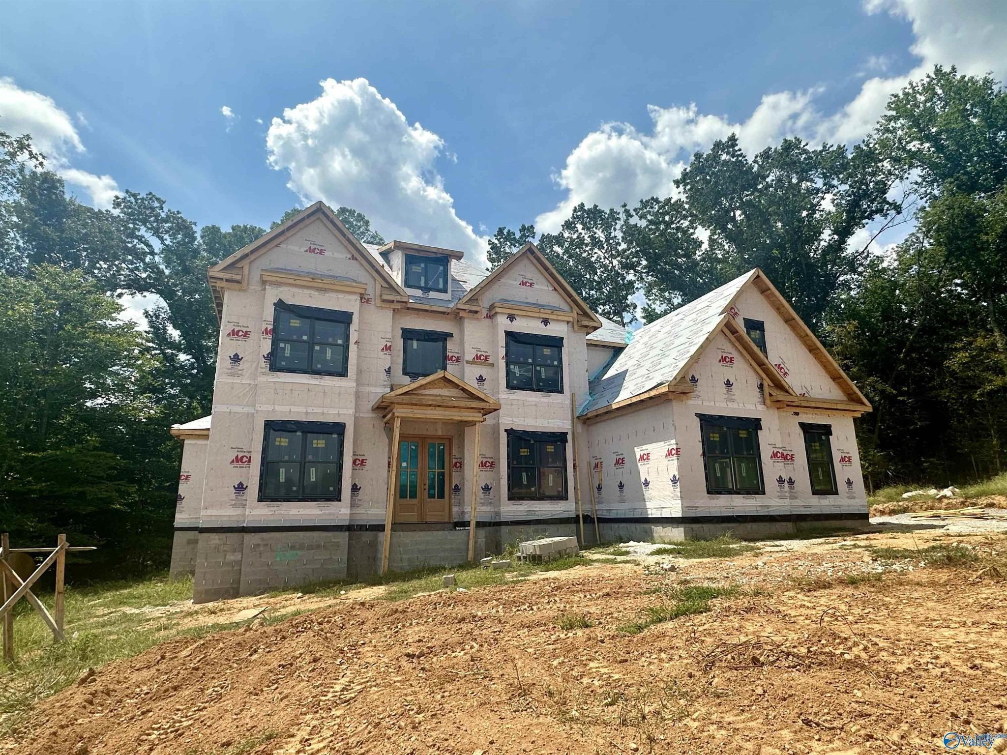 Mill Springs Ln, Huntsville, AL 35811