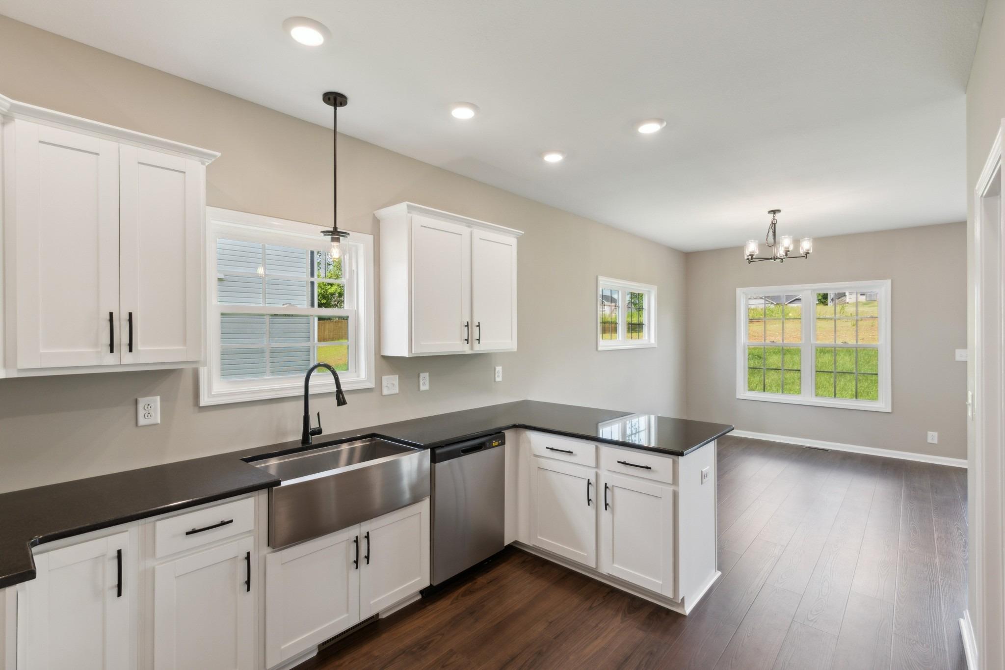 Tybee Dr, Clarksville, TN 37042