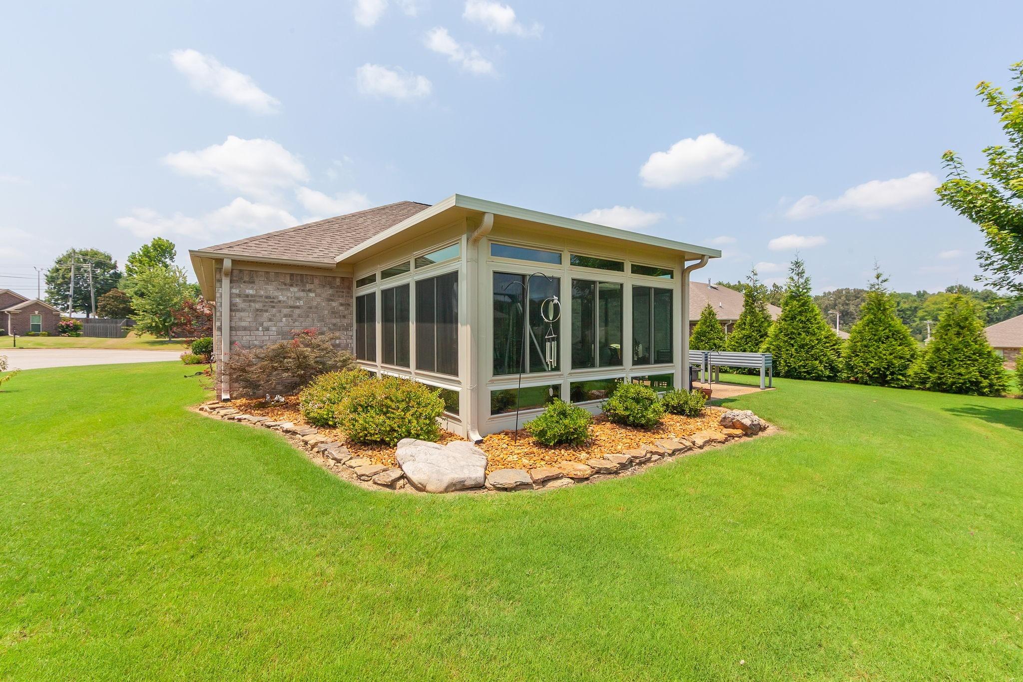Little Brook Ln, Jackson, TN 38305