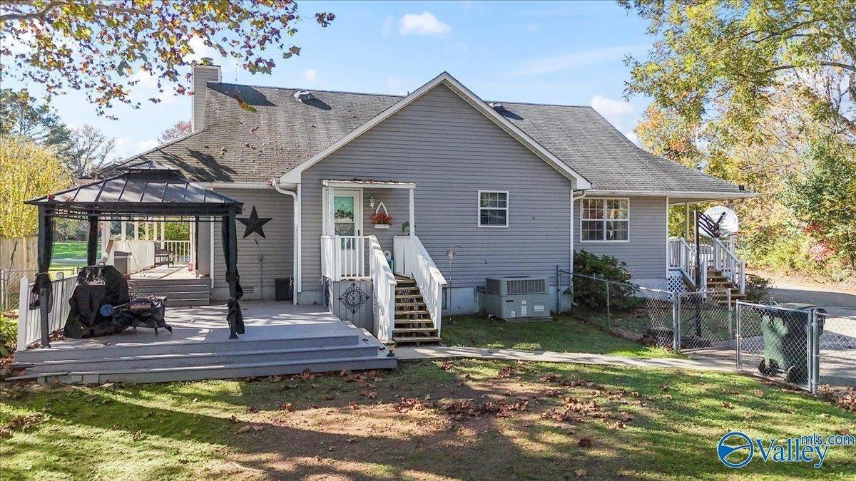 Cherry Dr, Toney, AL 35773