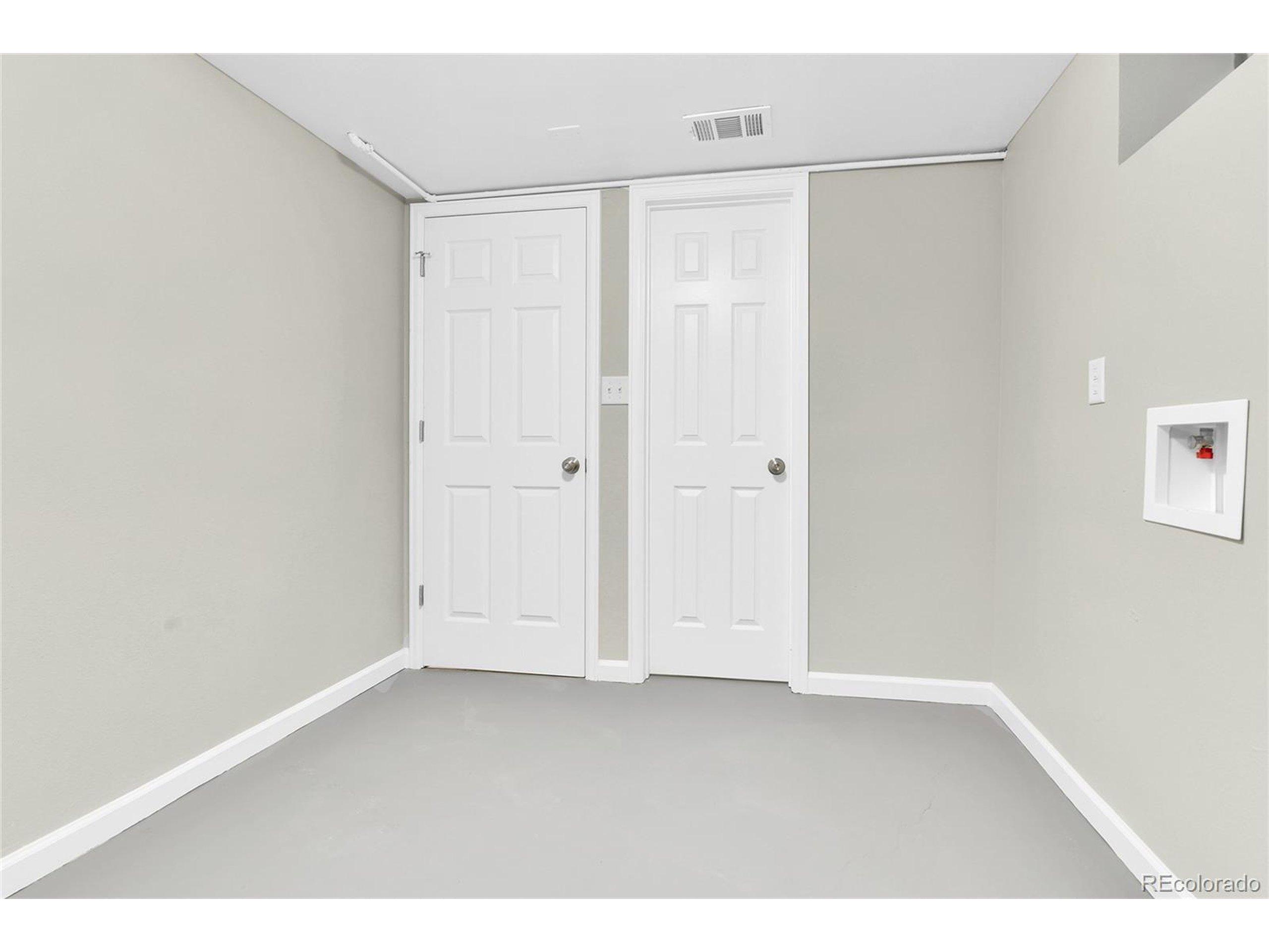 W 61st Pl, Arvada, CO 80003